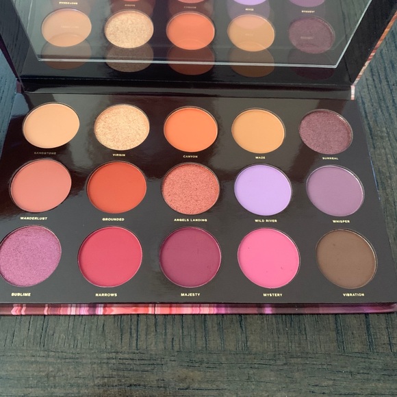 Eyeshadow - Picture 2 of 2